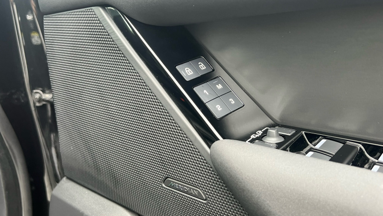 Land Rover Range Rover Velar 2.0 D200 MHEV Dynamic SE 5dr Auto Diesel Estate